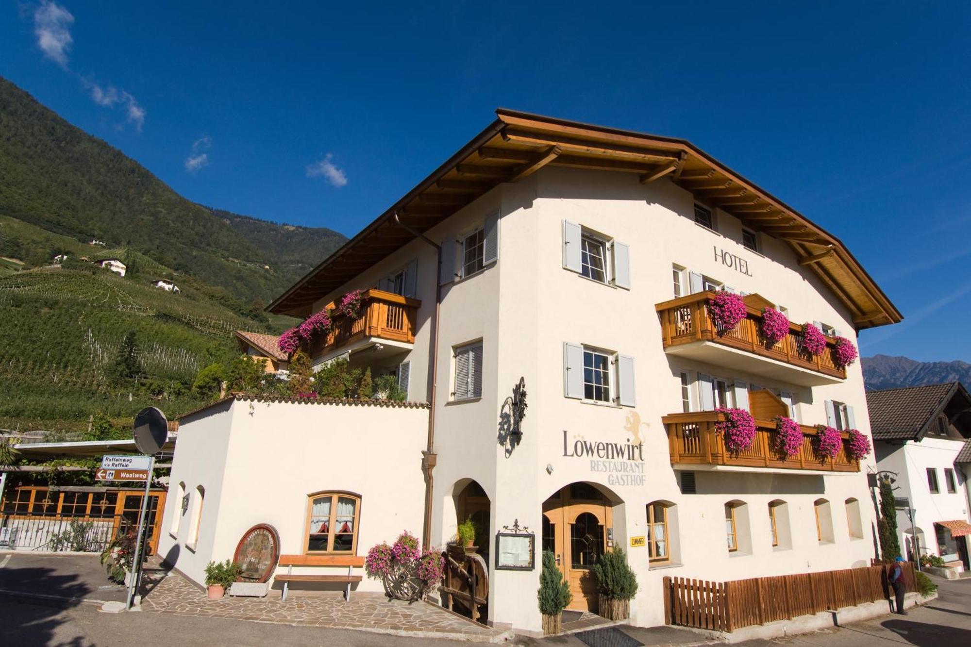 Hotel Loewenwirt Cermes Luaran gambar